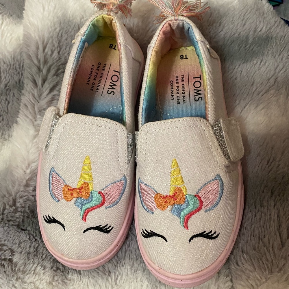 Unicorn toms